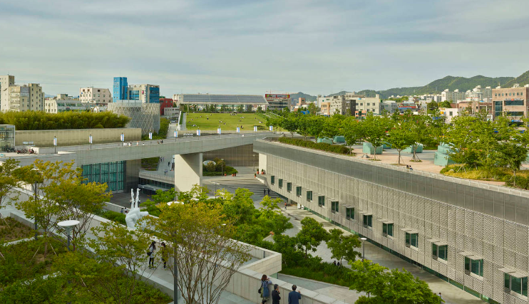 新建筑结伴旧历史，生文化中心创新精神